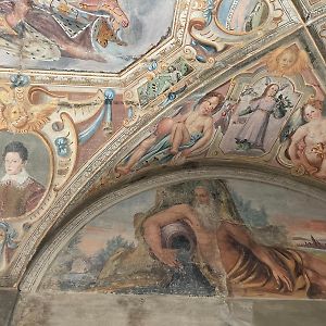 Palazzo Bracciolini Nel Cuore Della Citta